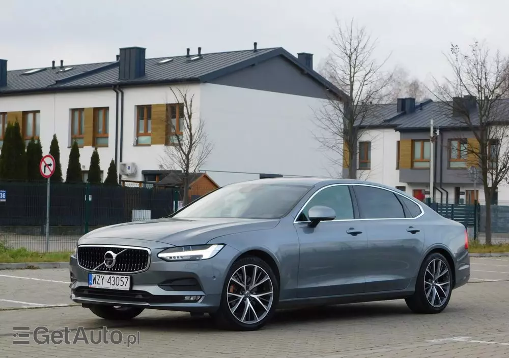 VOLVO S90 T5 Geartronic Momentum