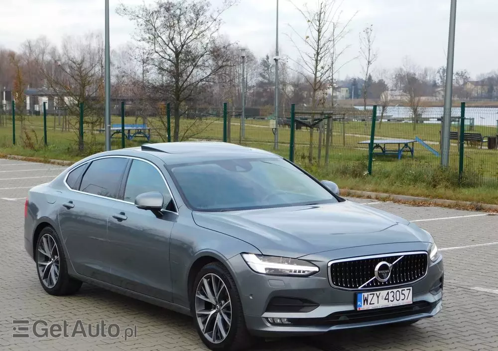 VOLVO S90 T5 Geartronic Momentum
