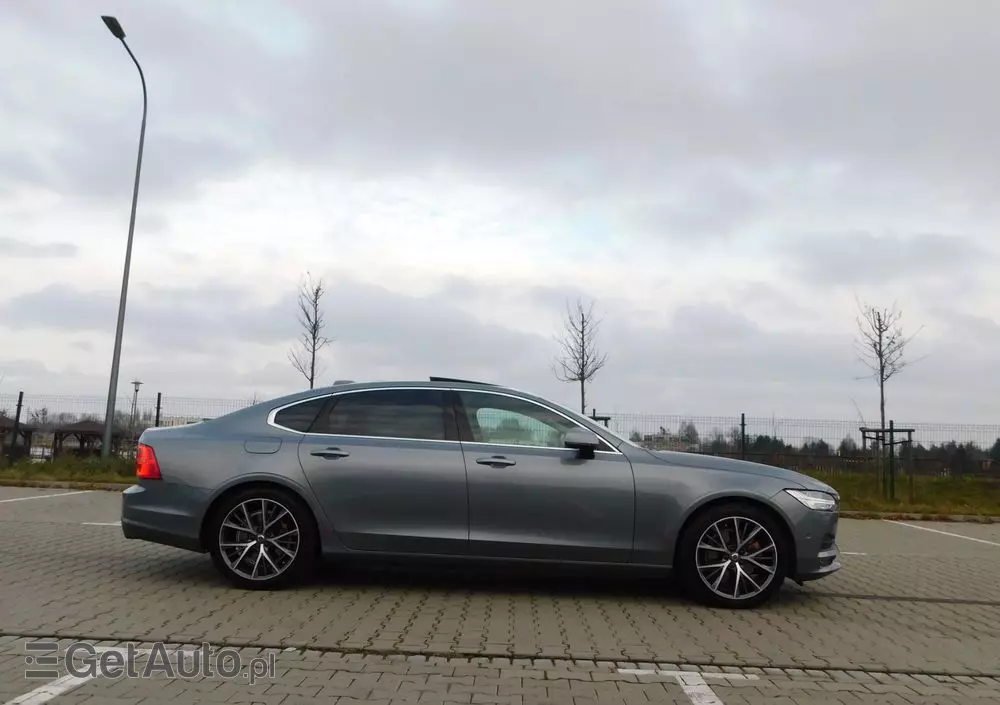 VOLVO S90 T5 Geartronic Momentum