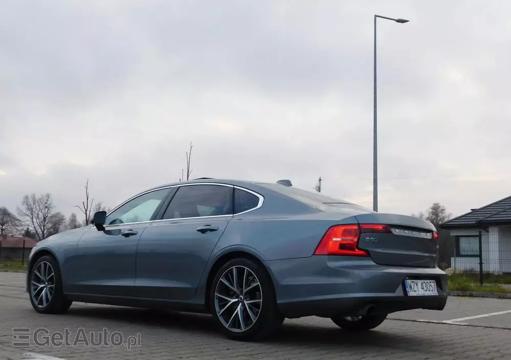 VOLVO S90 T5 Geartronic Momentum