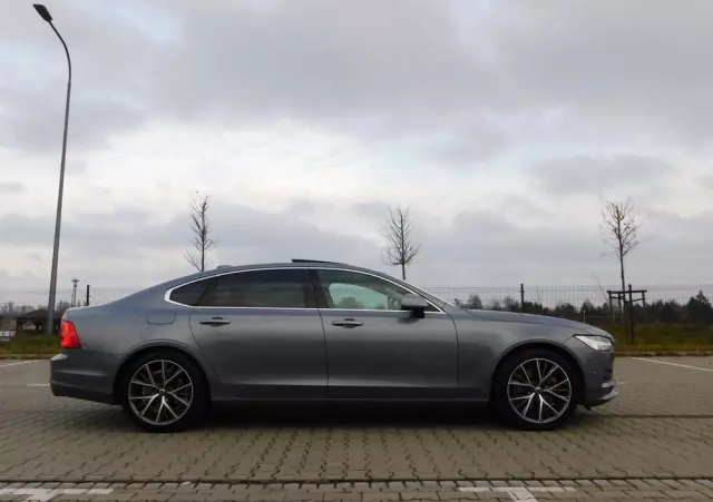 VOLVO S90 T5 Geartronic Momentum