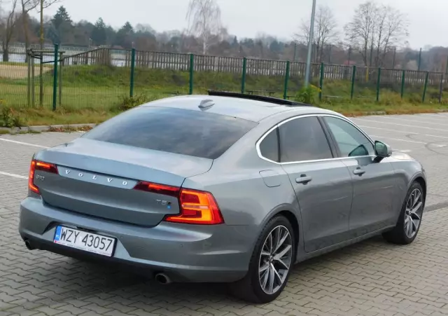 VOLVO S90 T5 Geartronic Momentum