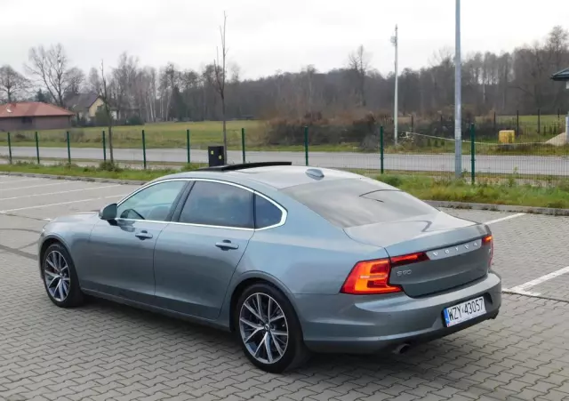 VOLVO S90 T5 Geartronic Momentum