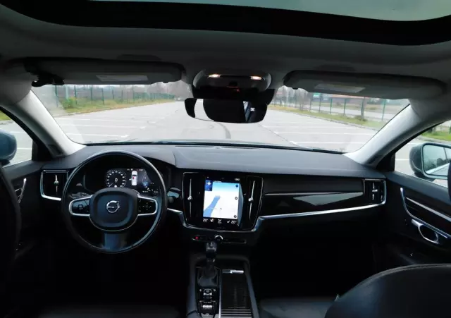 VOLVO S90 T5 Geartronic Momentum