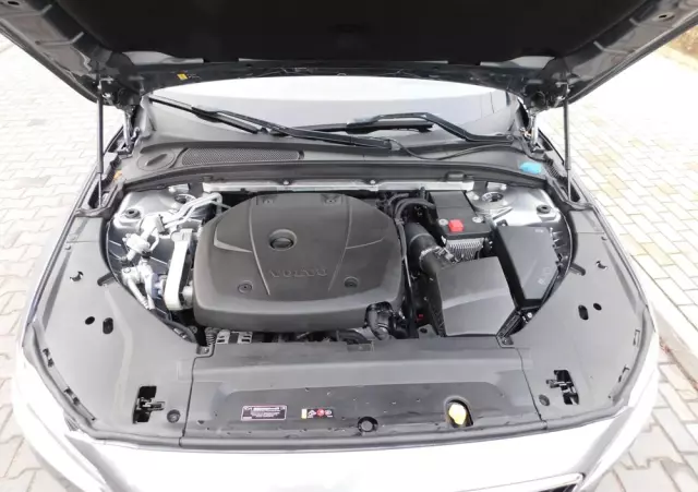 VOLVO S90 T5 Geartronic Momentum