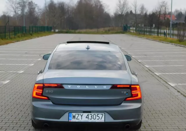 VOLVO S90 T5 Geartronic Momentum