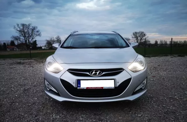 HYUNDAI I40 