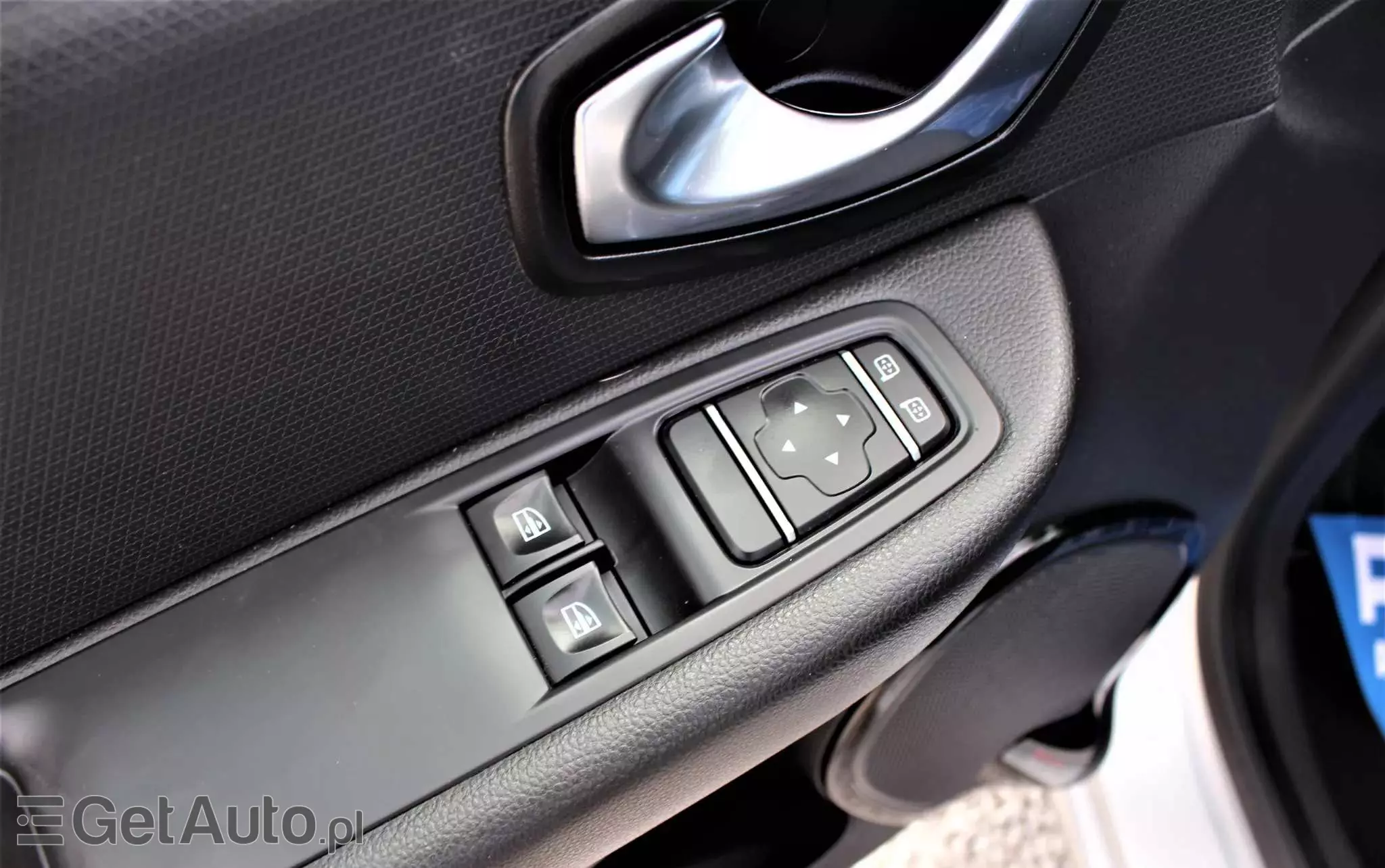 RENAULT Clio TCe 90 Limited