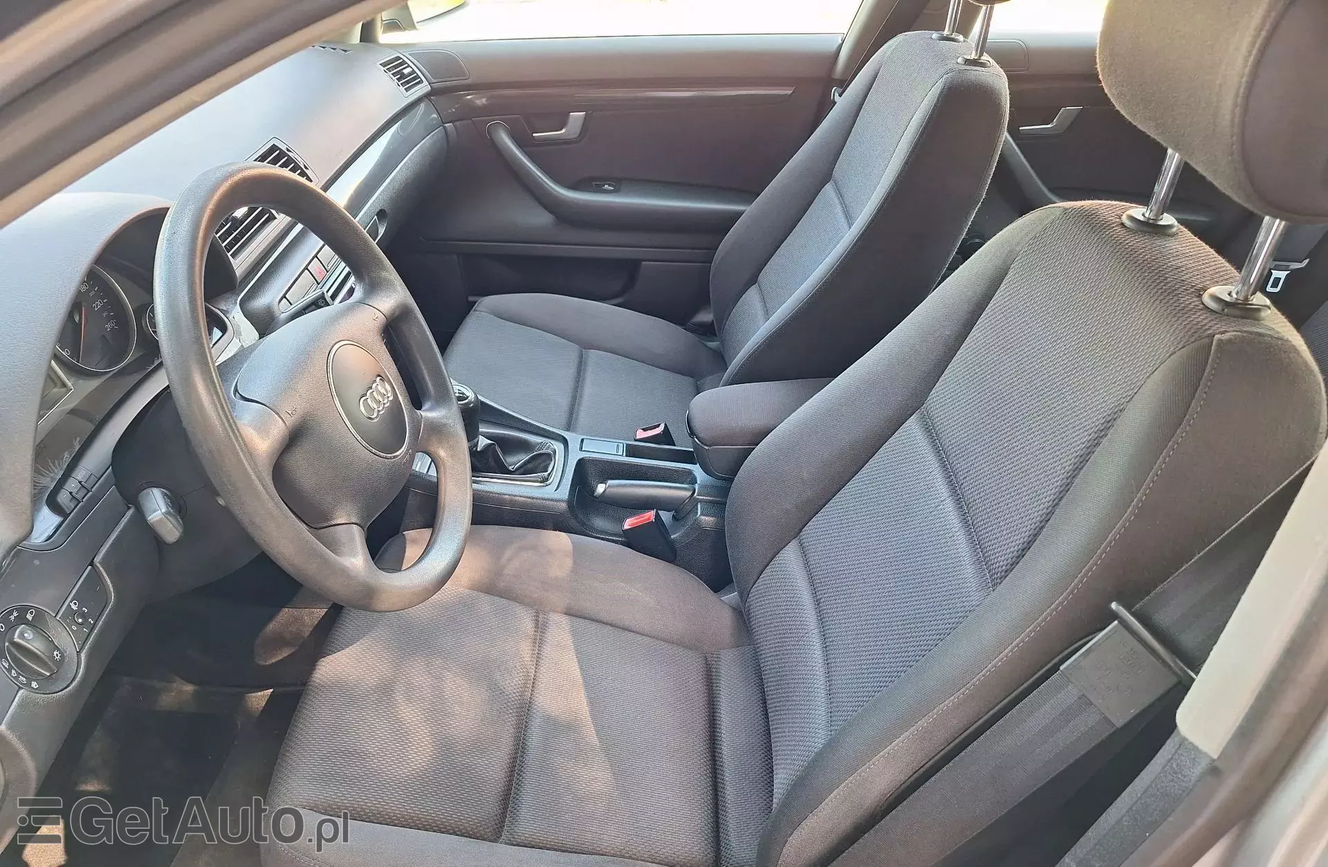 AUDI A4 1.9 TDI (130 KM)