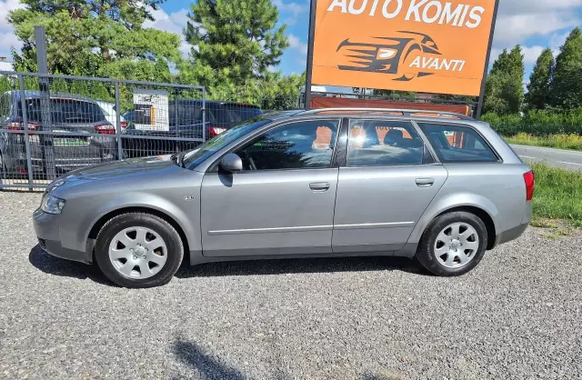 AUDI A4 1.9 TDI (130 KM)