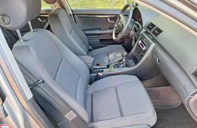 AUDI A4 1.9 TDI (130 KM)