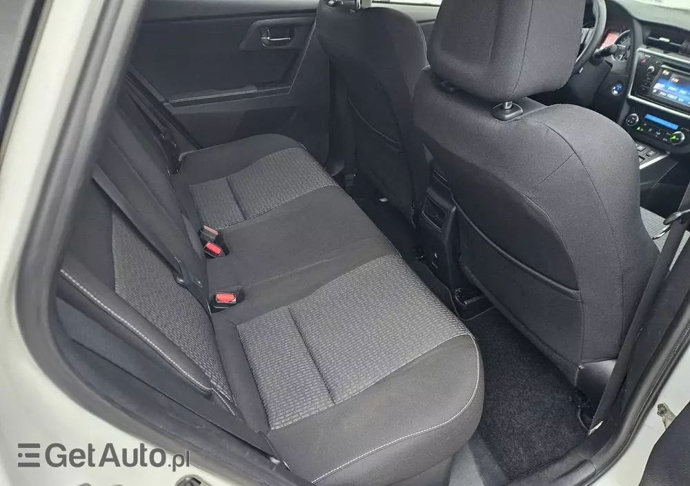 TOYOTA Auris Hybrid 135 Prestige