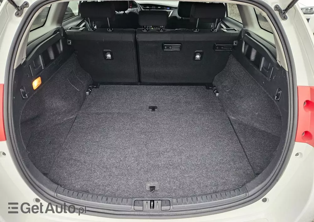 TOYOTA Auris Hybrid 135 Prestige