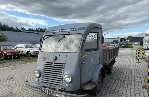 RENAULT Goelette 