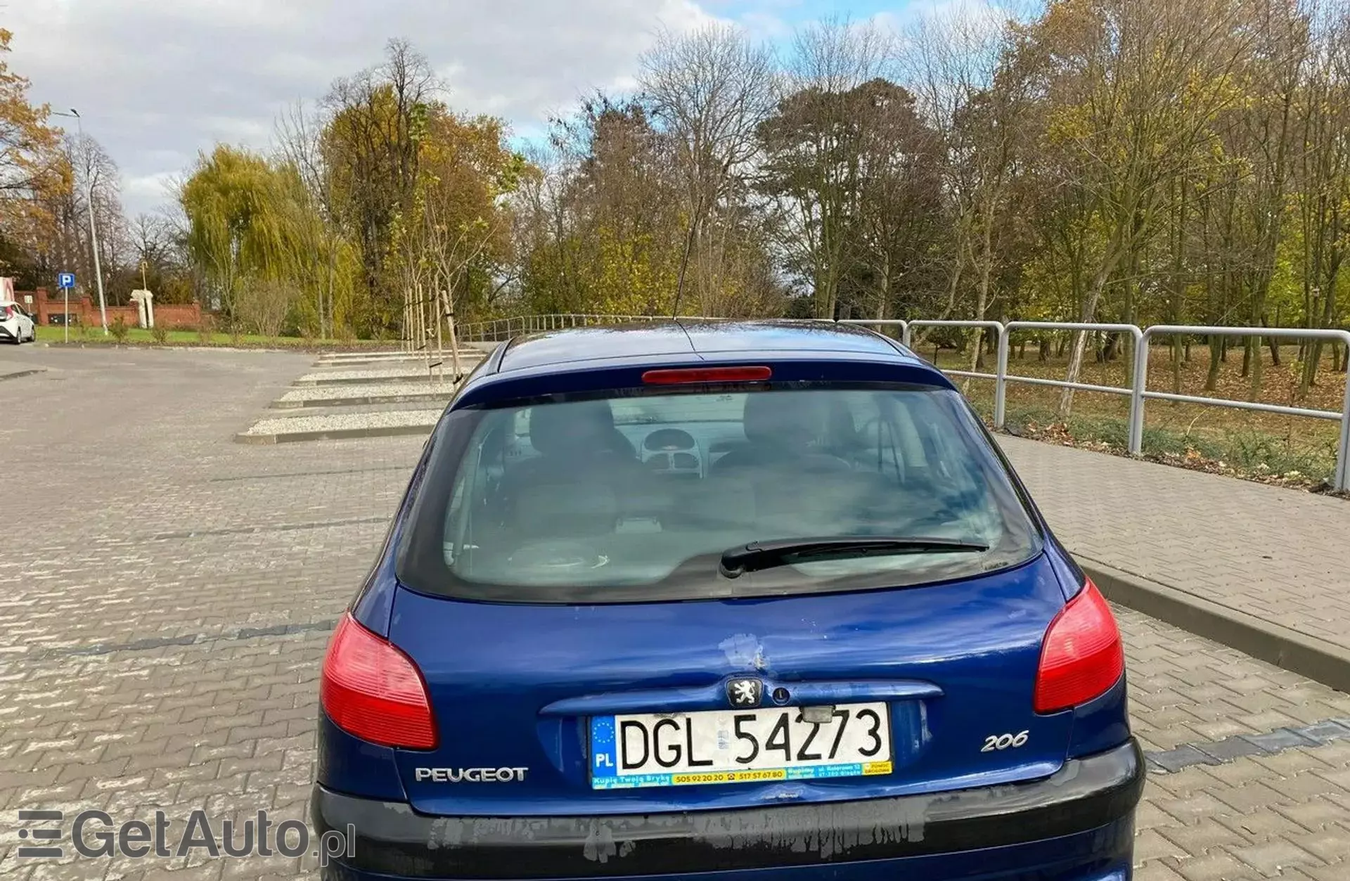 PEUGEOT 206 