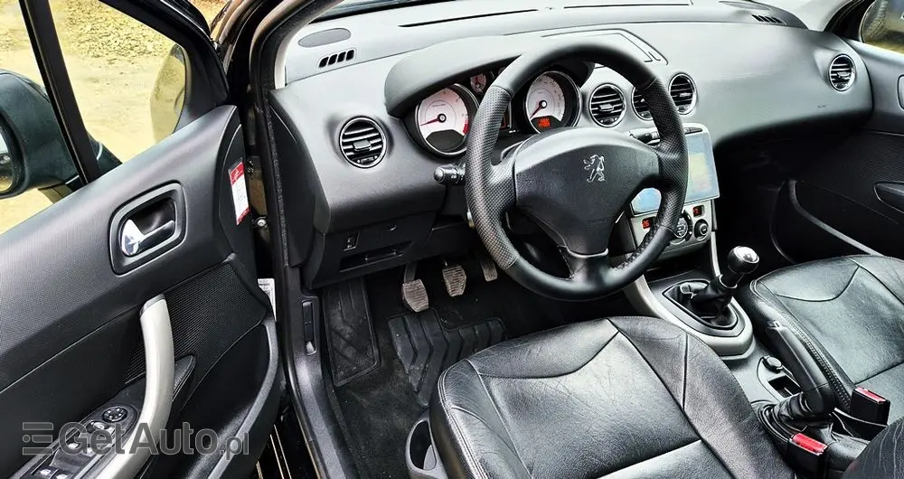 PEUGEOT 308 1.6 Premium Plus