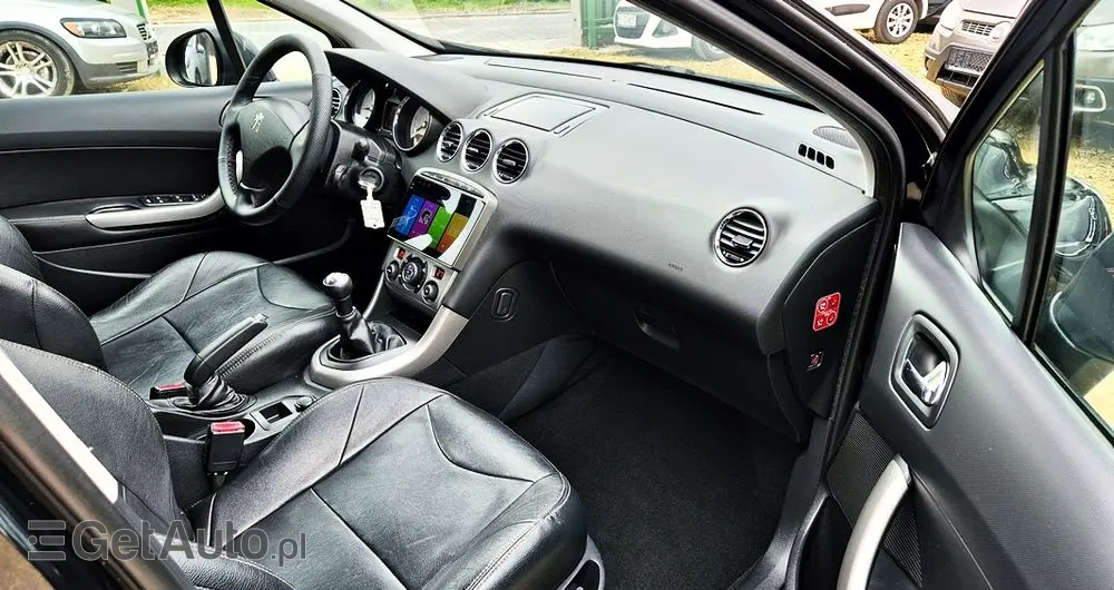 PEUGEOT 308 1.6 Premium Plus
