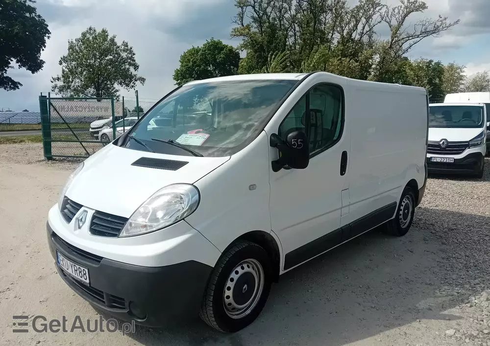 RENAULT Trafic 