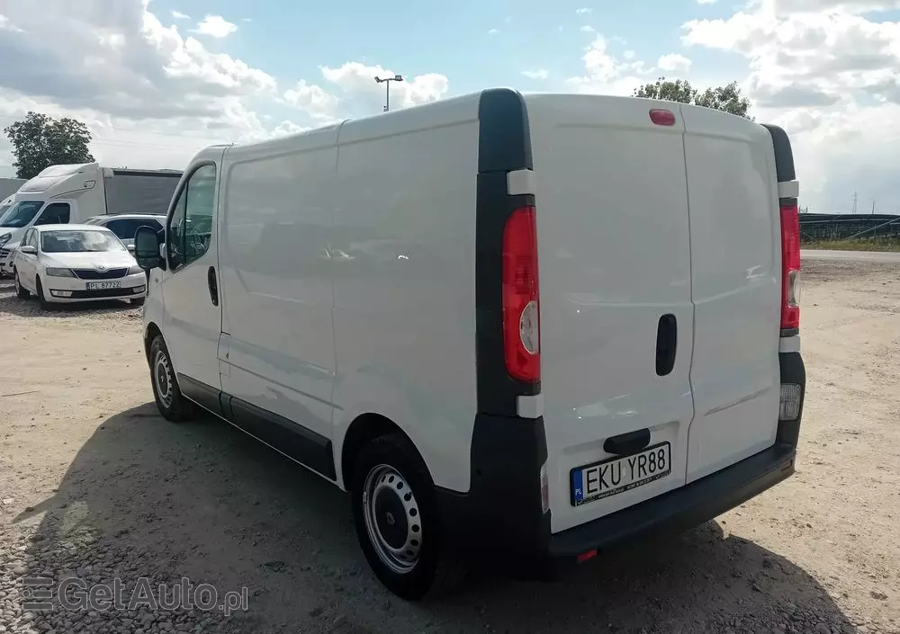 RENAULT Trafic 