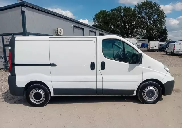 RENAULT Trafic 