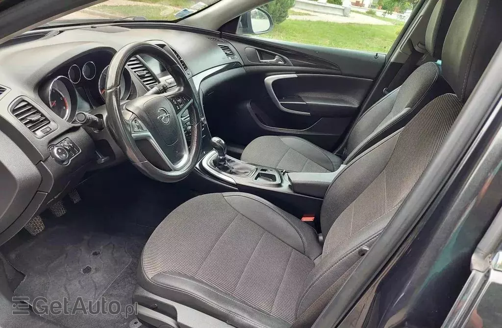 OPEL Insignia 