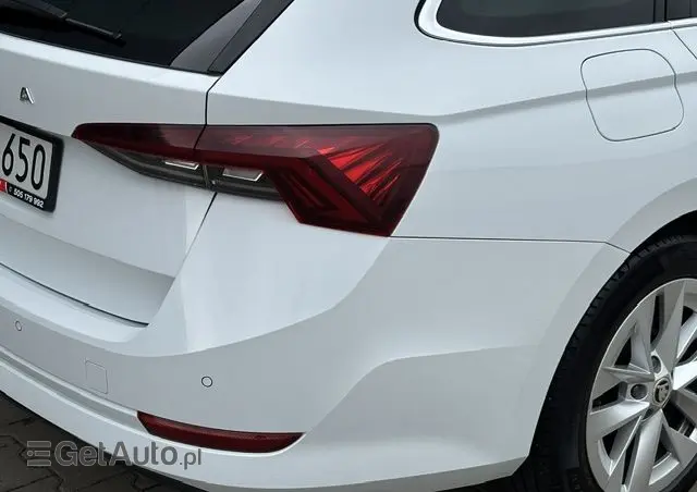 SKODA Octavia 2.0 TDI Style DSG