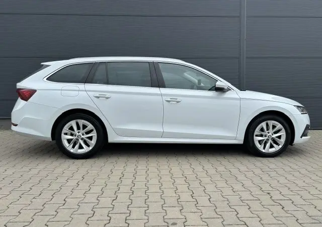 SKODA Octavia 2.0 TDI Style DSG
