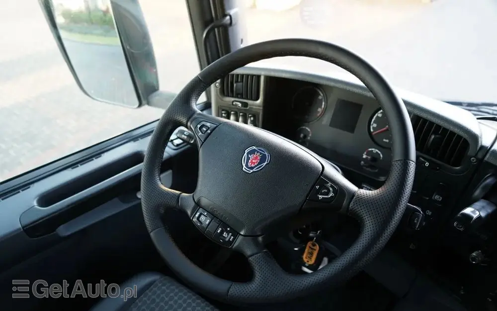 SCANIA P 280 / 4X2 / RAMA - 4,9 M / + HDS HMF 635 / UDŹWIG 1 500 KG / MAX WYSÓW 6,9 M / CHWYTAK / 