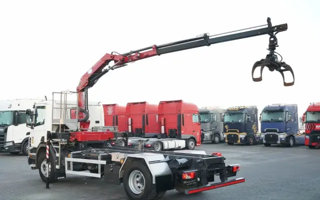 SCANIA P 280 / 4X2 / RAMA - 4,9 M / + HDS HMF 635 / UDŹWIG 1 500 KG / MAX WYSÓW 6,9 M / CHWYTAK / 