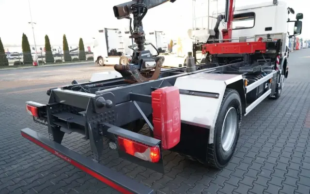 SCANIA P 280 / 4X2 / RAMA - 4,9 M / + HDS HMF 635 / UDŹWIG 1 500 KG / MAX WYSÓW 6,9 M / CHWYTAK / 