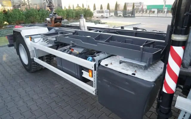 SCANIA P 280 / 4X2 / RAMA - 4,9 M / + HDS HMF 635 / UDŹWIG 1 500 KG / MAX WYSÓW 6,9 M / CHWYTAK / 