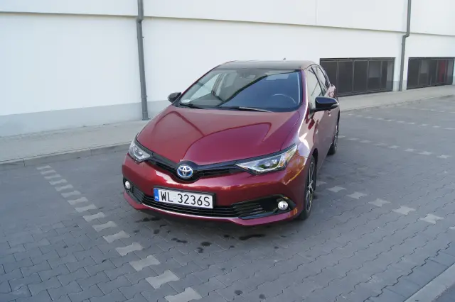 TOYOTA Auris Selection