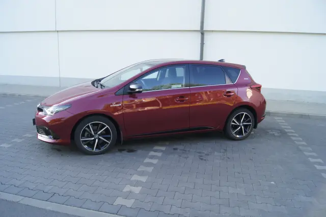 TOYOTA Auris Selection