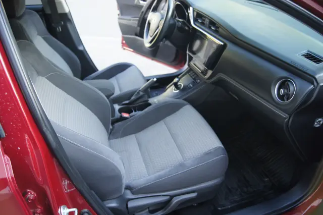 TOYOTA Auris Selection