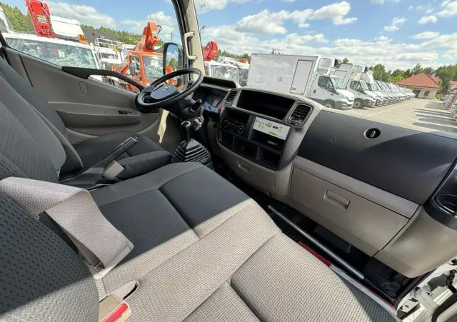 NISSAN Cabstar 