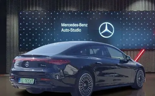MERCEDES-BENZ EQS 