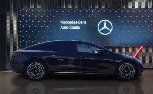 MERCEDES-BENZ EQS 