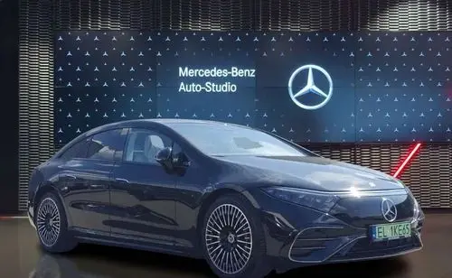 MERCEDES-BENZ EQS 