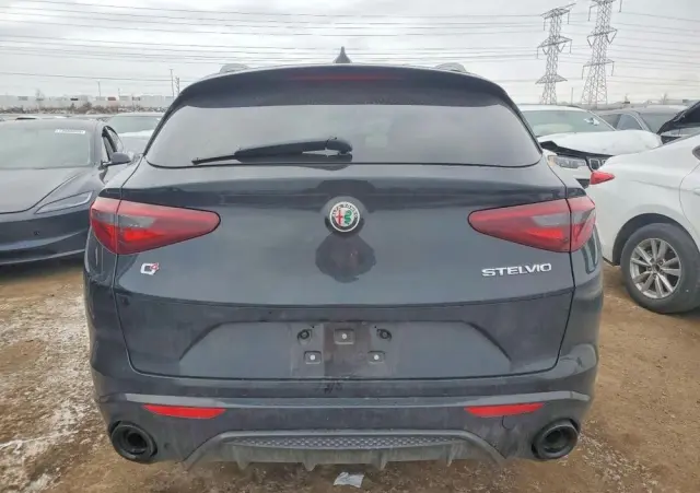 ALFA ROMEO Stelvio 2.0 Turbo 16V AT8-Q4 Veloce Ti