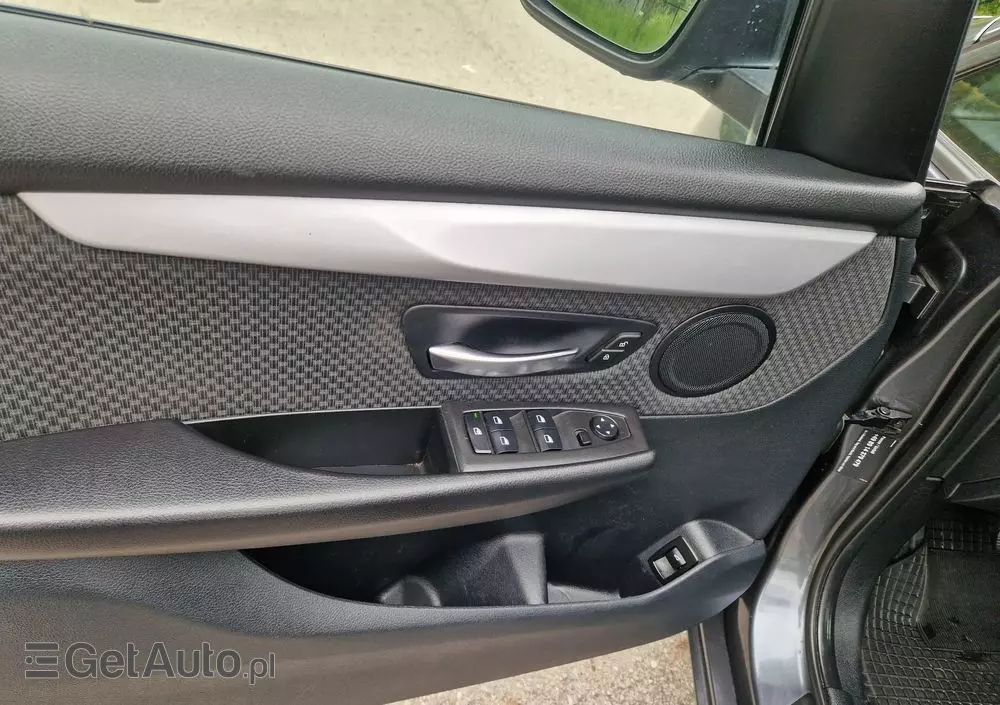 BMW Seria 2 216d Gran Tourer Luxury Line