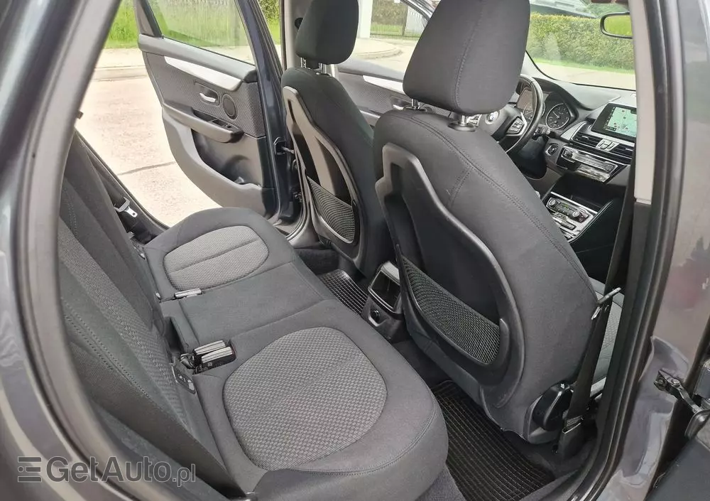 BMW Seria 2 216d Gran Tourer Luxury Line