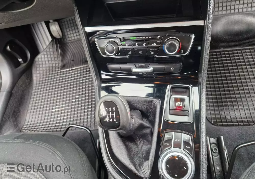 BMW Seria 2 216d Gran Tourer Luxury Line