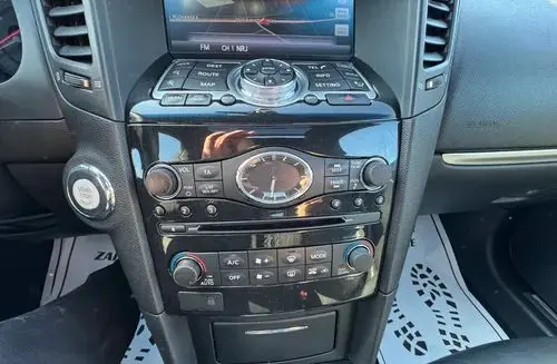 INFINITI FX 