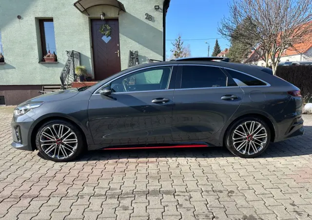 KIA ProCeed 1.6 T-GDI GT