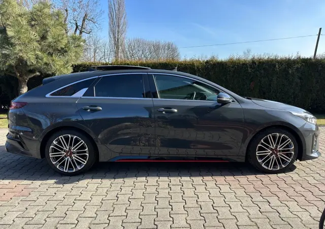 KIA ProCeed 1.6 T-GDI GT