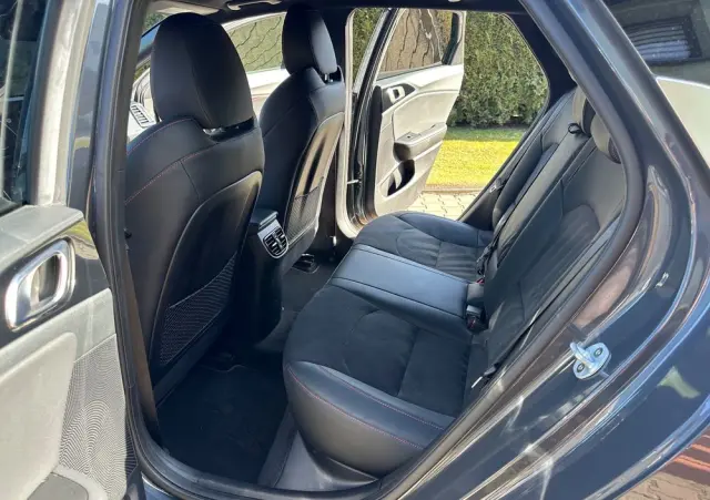 KIA ProCeed 1.6 T-GDI GT