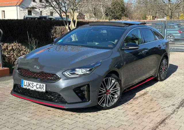 KIA ProCeed 1.6 T-GDI GT