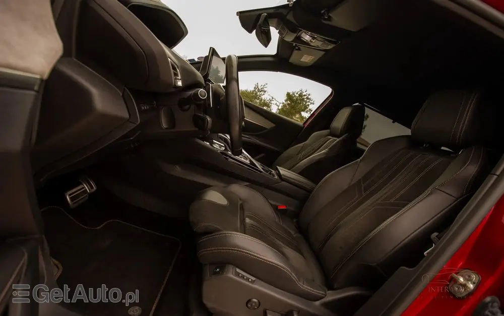 PEUGEOT 5008 1.6 PureTech GT Pack S&S EAT8