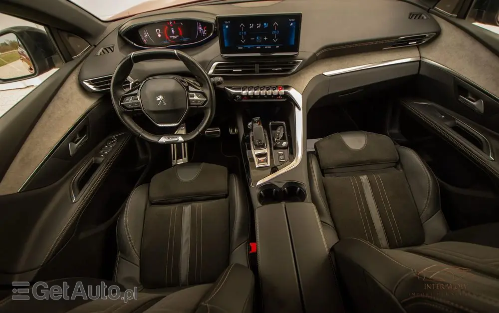 PEUGEOT 5008 1.6 PureTech GT Pack S&S EAT8