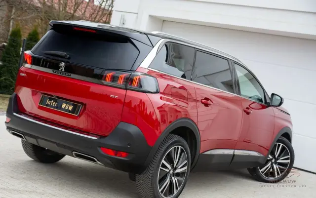 PEUGEOT 5008 1.6 PureTech GT Pack S&S EAT8
